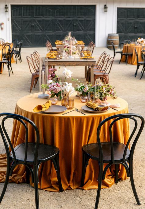 Modern mauve, blush, and mustard late summer wedding at Greengate Ranch - 100 Layer Cake Yellow And Purple Wedding, Yellow And Pink Wedding, Mustard Yellow Wedding, Yellow Centerpieces, Mustard Wedding, Yellow Tablecloth, Late Summer Wedding, Yellow Wedding Theme, Mauve Blush