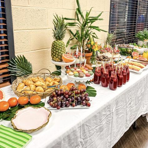 Brunch Themes, Tropical Brunch, Table Display Ideas, Fun Straws, Mini Bagels, Mini Croissants, Chocolate Macaron, No Cook, Brunch Table