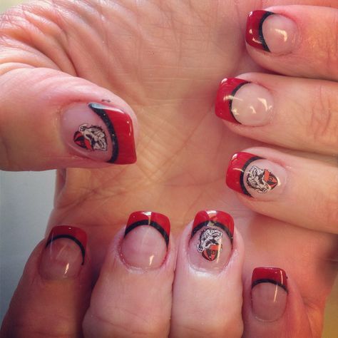 Georgia bulldogs nails Uga Bulldogs Nails, Uga Nails Design, Ga Bulldog Nails, Uga Nails, Georgia Bulldog Nails, Georgia Nails, Bulldog Nails, Georgia Bulldog Shoes, Football Nail Designs