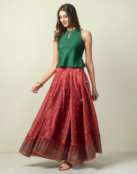 Skirt And Top Indian, Long Skirt And Top, Traditional Skirts, Indian Skirt, Printed Long Skirt, Long Skirt Outfits, Long Gown Dress, Long Dress Design, Indian Gowns Dresses