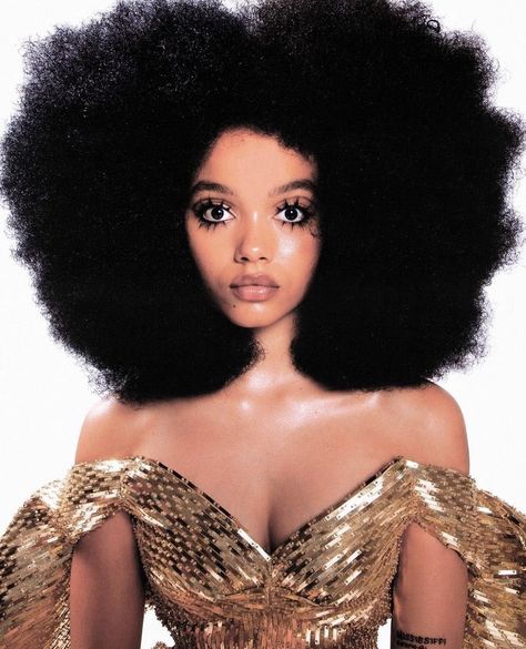 Black Women Glamour, Black Woman Reference, Black Woman Portrait Photography, Black Glamour Aesthetic, Black Women Portraits, Afro Aesthetic, 70s Black Women, Whitney Peak, Vintage Black Glamour