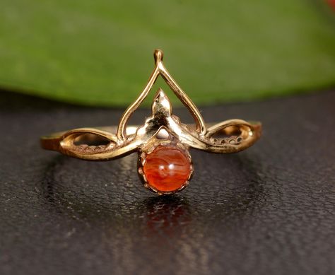 Hippy Rings, Spiritual Style, Rings Red, Christmas Ring, Hippie Rings, Brass Rings, Red Carnelian, Zierlicher Ring, Carnelian Ring