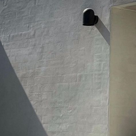 Bauwerk Colour on Instagram: "Beautiful shadows External walls painted in Still Over render bagged bricks Love this way of finishing of an external wall. Light is the source of how colours look the way the way they do. This is one of our @houseofgreylondon collaboration colours Still, a perfect modern neutral without too much yellow or grey undertone. Project @plateau_project #limewash #bauwerkstill #bauwerkexterior #bauwerkoverbrick #limewashbrick #limepaint #bauwerkprojects #houseofgreyxbauwerk" Bagged Render, Bagged Brickwork, Rendered Brick, Brick Rendering, Grey Brick Wall, Lime Wash Brick, River Ideas, Rendered Houses, Lime Paint