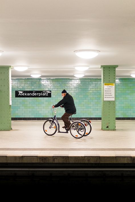 Berlin Vibes, Berlin Photos, Berlin Street, Berlin City, German Fashion, U Bahn, Background Photo, City Aesthetic, Berlin Germany