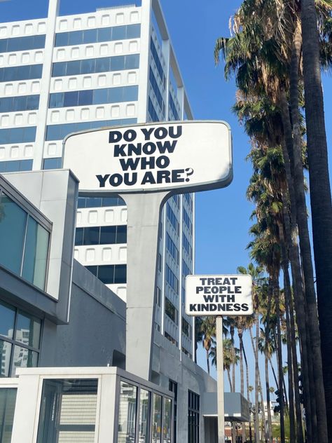 Harry Styles Signs, Harry Styles Los Angeles, La Sign, Perfect Handwriting, Hollywood Sign, Treat People With Kindness, Sweet Nothings, Know Who You Are, Los Angeles California