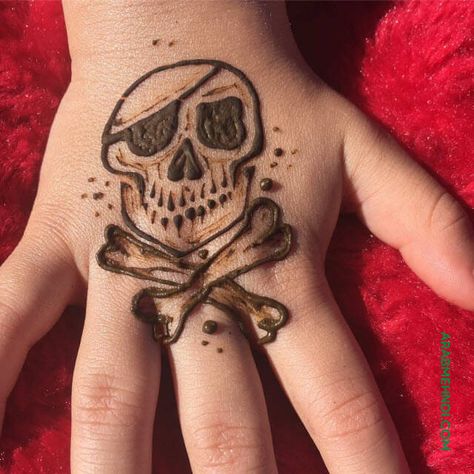 Disney Henna Designs, Halloween Henna, Disney Henna, Learn Henna, Henna Designs For Kids, Henna Ideas, Henna Paste, Design Henna, Simple Mehndi Designs Fingers