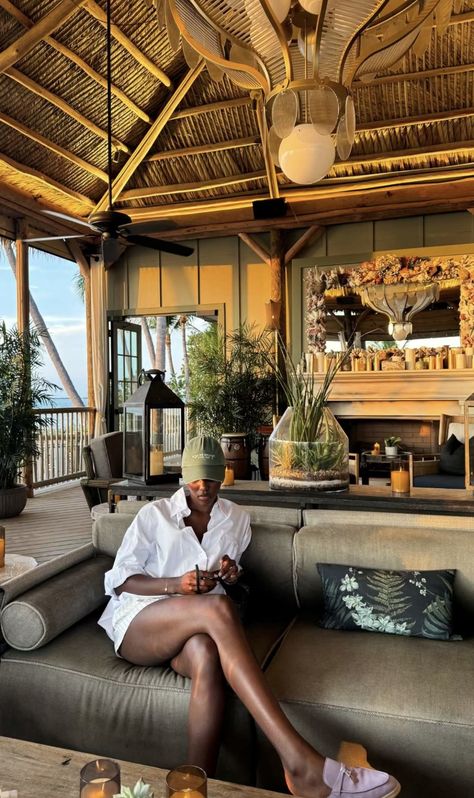 Rich Resort Aesthetic, Black Woman Travel Aesthetic, Black Woman Vacation Aesthetic, Travel Girl Aesthetic Black Women, Black Luxury Vacation Aesthetic, Vacation Mood, Rich Girl Lifestyle, Sweet Escape, Island Vibes