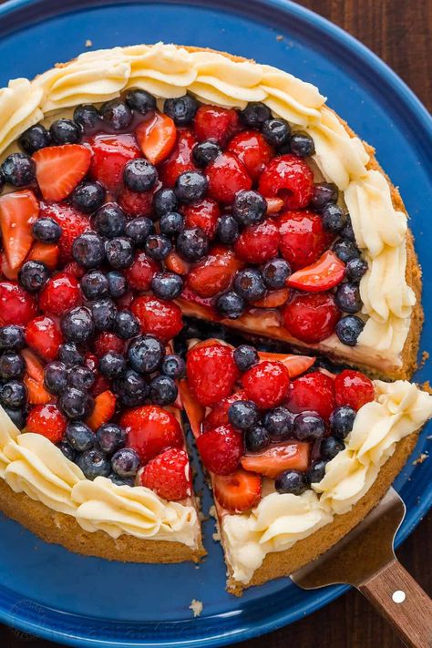 Our spin on the classic German Fruit Cake "Obstkuchen Obsttorte". It has a super soft cake base, is loaded with glazed berries and a secret ingredient stabilized whipped cream frosting! | natashaskitchen.com German Fruit Cake Recipe, Glazed Berries, Fruit Cake Recipe, Cake Light, Soft Cake, German Cake, Cake Base, European Recipes, Fruitcake Recipes