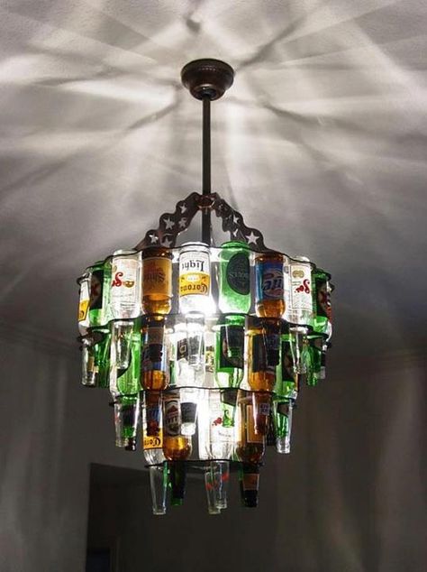 Beer Bottle Chandelier, Beer Bottle Lights, Recycled Bottle Crafts, Bottle Chandelier, Diy Lampe, Unique Chandeliers, Recycled Bottle, Beer Bottles, Bar Room