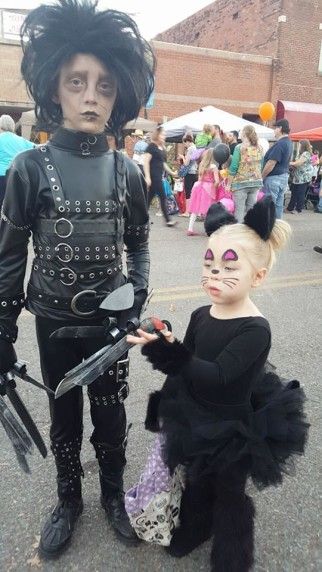 Edward Scissorhands Kids Costume, Diy Edward Scissorhands Costume, Diy Edward Scissorhands, Edward Scissorhands Costume, Pleather Pants, Homemade Costumes, Edward Scissorhands, Diy Costume, Costume Diy