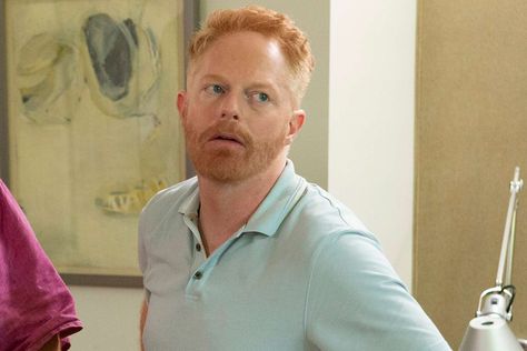 Jesse Tyler Ferguson recalls re-recording 'Modern Family' lines after vocal cord hemorrhage Modern Family Episodes, Japanese Game Show, Jesse Tyler Ferguson, Ed O Neill, Anniversary Quotes Funny, Trailer Film, Family Films, Meghan Trainor, Go Getter