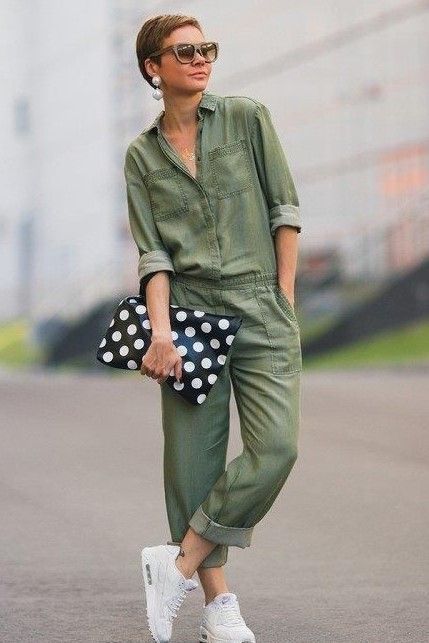 d72fbbccd9fe64c3a14f85d225a046f4desc50248969ri Jumpsuit Outfit Casual, Look Legging, Jumpsuit Outfit, Green Jumpsuit, Elegant Shirt, Jumpsuit Fashion, Casual Clothing, Inspiration Mode, Outfits Casuales