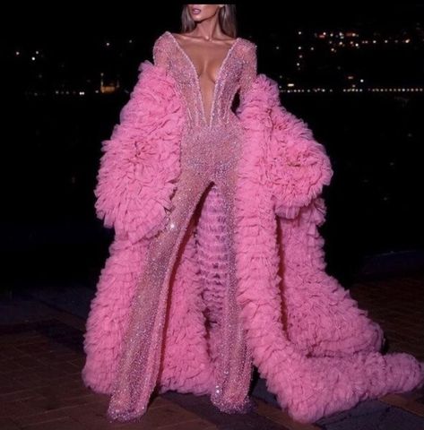 Pink Jumpsuit, Mode Inspiration, Couture Fashion, Look Fashion, Aesthetic Clothes, Runway Fashion, Pink Dress, Fashion Inspo Outfits, Stylish Outfits