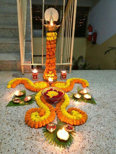 Diwali Lantern, Ganapati Decoration, Diwali Decorations At Home, Diwali Decoration Items, Housewarming Decorations, Diy Diwali Decorations, Diwali Decor, Rangoli Ideas, Flower Decorations Diy