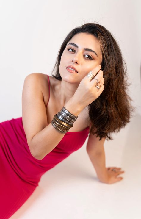 Riddhi Dogra, Ridhi Dogra, Actresses, Beauty