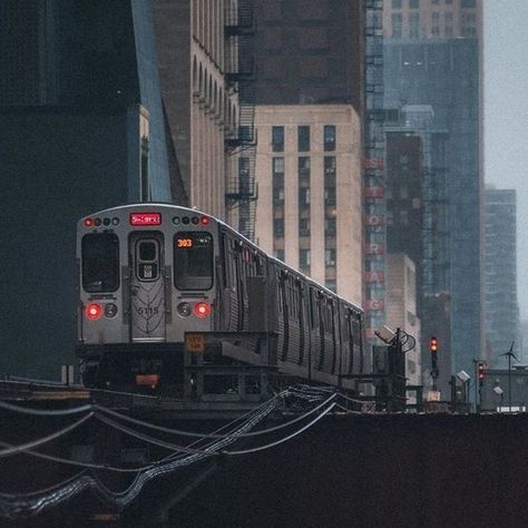 Secret Chicago on Instagram: "Chicago noir 🌂⁠ #mysecretchicago⁠ 📸 @nickmillers⁠ .⁠ .⁠ .⁠ #chicago #illinois #earth #midwest #us #usa #america #unitedstates #architecture #travelgram #travel #wanderlust #urban #train #cta #city #citylife #rainy #rainyday #mood #rain #noir #photooftheday #picoftheday #friday" Chicago L Train Aesthetic, Chicago L Train, City Scenery, Chicago L, Urban Spaces, Travel Wanderlust, Chicago Illinois, Art Styles, City Life