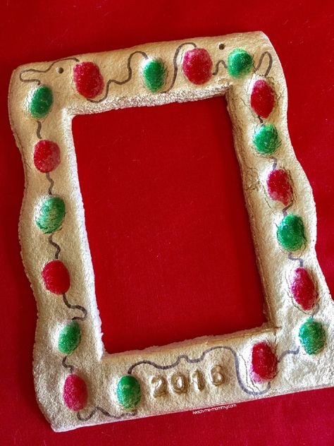 Salt Dough Fingerprint Lights Photo Frame Ornament - Christmas Salt Dough Keepsake Ornament Ideas Christmas Salt Dough, Hand Print Tree, Fingerprint Crafts, Photo Frame Ornaments, Keepsake Crafts, Christmas Crafts For Toddlers, Christmas Cards Kids, Christmas Crafts For Kids To Make, Homemade Christmas Cards