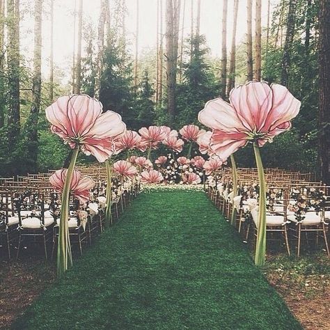 Alice In Wonderland Wedding, Giant Flowers, Wonderland Wedding, Whimsical Wedding, Wonderland Party, Garden Theme, Wedding Aisle, Outdoor Wedding Ceremony, Wedding Deco