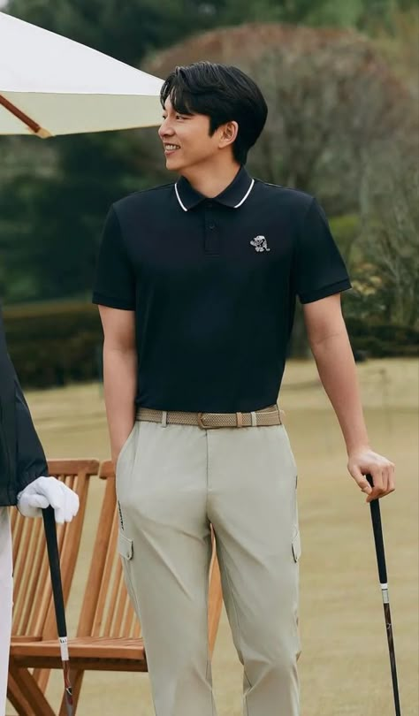 Golf Outfit Men Aesthetic, Golf Outfits For Men Style, Old Money Golf Outfit Men, Golf Men Aesthetic, Asian Old Money, Golf Outfit Men, Aesthetic Guy Outfits, Men Aesthetic Outfits, Golf Fashion Men