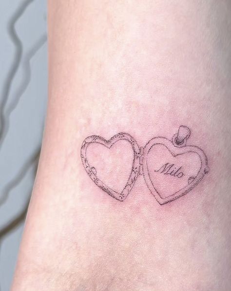 Heart Locket Tattoo, Locket Tattoos, Pretty Poison, Small Girly Tattoos, Key Tattoo, Bone Tattoos, More Feminine, Petite Tattoos, Collar Bone Tattoo