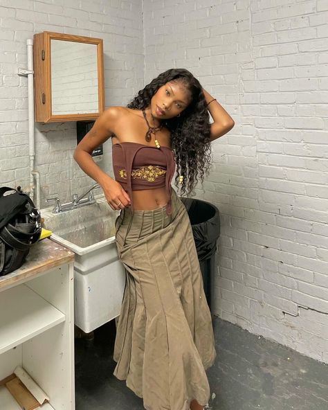 gem on Twitter: "… " Vacationcore Outfit, Boho Clubbing Outfits, Black Women Brown Aesthetic, Bohemian Birthday Outfit, Brazilian Summer Style, Fairy Core Outfits Black Women, Retro Boho Outfits, Bohemian Style Aesthetic, Boho Style On Black Women