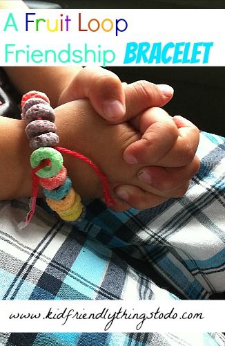 Fruit Loop Bracelets, Fruit Loop Crafts For Kids, Friendship Bracelets Preschool, Loop Friendship Bracelet, Preschool Friendship, Friendship Crafts, Friendship Lessons, Friendship Theme, Diy Home Garden