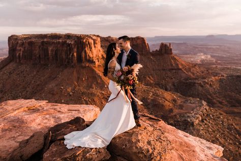 Jeep Wedding, Moab Wedding, Canyonlands National Park, Moab Utah, National Park Wedding, Elopement Ceremony, Adventure Photography, Desert Wedding, Adventure Wedding