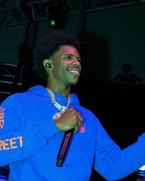 A Boogie Wit Da Hoodie Aesthetic Blue, A Boogie Wit Da Hoodie Aesthetic Pfp, A Boogie Aesthetic, A Boogie Wit Da Hoodie Aesthetic, A Boogie With The Hoodie, A Boogie Wit Da Hoodie, Afro Hairstyles Men, A Boogie, Male Artists