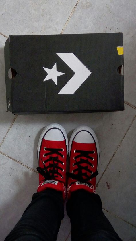 Looks like deku's shoes :3 Deku Shoes, Deku's Shoes, Izuku Midoriya, Red Shoes, Converse Sneaker, Converse, Sneakers, Red, Gifts