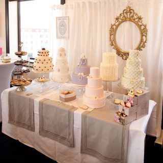 Bridal Show Tips for Vendors and Cake Decorators | Sugar Geek Show Booths Ideas, Wedding Show Booth, Rustic Dessert Table, Bridal Show Booths, Wedding Cake Table Decorations, Cake Displays, Cake Bar, Wedding Cake Display, Cake Tables