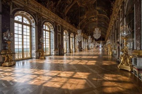 The Night Ball Palace Hallway Aesthetic, Great Hall Castle, Castle Hallway Aesthetic, Fantasy Hallway, Castle Interior Aesthetic, Palace Hallway, Castle Aesthetic Interior, Castle Hall, Palace Aesthetic