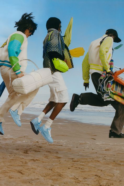 Louis Vuitton Ss23, Beach Fashion Editorial, Louis Vuitton Presents, Summer Editorial, Shoe Advertising, Jon Kortajarena, Cabin Bag, Branding Photos, Look Book