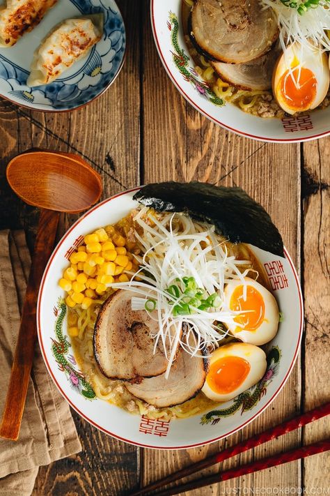 This bowl of delicious and authentic Miso Ramen is going to satisfy your craving! Prepare toppings like Chashu and Ramen Egg ahead of time so you can serve the homemade ramen noodles in less than 30 minutes! #misoramen #ramen #ramennoodlerecipes #bestramennoodlerecipes | Easy Japanese Recipes at JustOneCookbook.com Authentic Miso Ramen, Homemade Ramen Noodles, Fresh Ramen Noodles, Bean Sprout Salad, Ramen Toppings, Ramen Egg, Japanese Ramen Noodles, Pork Ramen, Miso Ramen