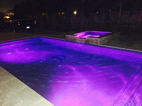 Purple Pool Party, Purple Pool, Baby Jaguar, Babysitting Crafts, Pool At Night, Big Pools, Beautiful Decorations, Graffiti Wallpaper, Beautiful Pools