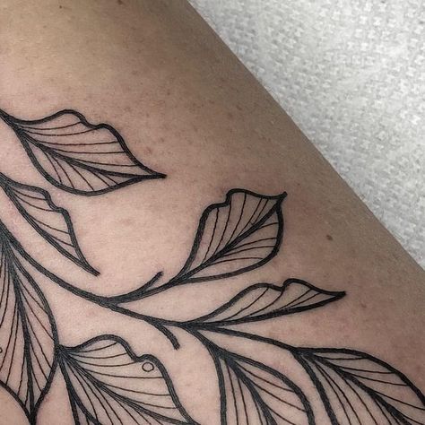 Geometric Leaves Tattoo, Blackwork Leaves Tattoo, Leaf Shading Tattoo, Botanical Blackwork Tattoo, Traditional Leaves Tattoo, Black Leaves Tattoo, Tattoo Leaves, Belly Tattoo, Underboob Tattoo