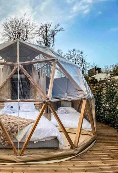 Restaurant Seating Design, Geodesic Tent, Igloo House, Dome Room, Hut House, Geodesic Dome Homes, Tent Living, Villa Pool, Dome Home