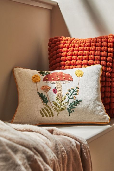 Autumn House Decorations, Autumn Cushions, Autumnal Decor, Autumn Embroidery, Embroidery Cushion, Aesthetic Dream, Mushroom Crafts, Pillow Embroidery, Detailed Embroidery