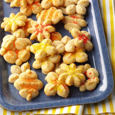 Orange Spritz Cookies Pressed Cookies, Citrus Cookies, Christmas Spritz, Cookie Press Recipes, Brown Sugar Cookie Recipe, Spritz Cookie, Spritz Cookie Recipe, Buttery Shortbread, Spritz Cookies