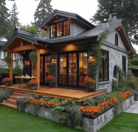 Small Cozy Barndominium, Modern Log Cabin Exterior, House With Big Windows Exterior, Boho House Exterior, Cabin Exterior, Modern Exterior House Designs, Inspire Me Home Decor, Casa Exterior, Sims House