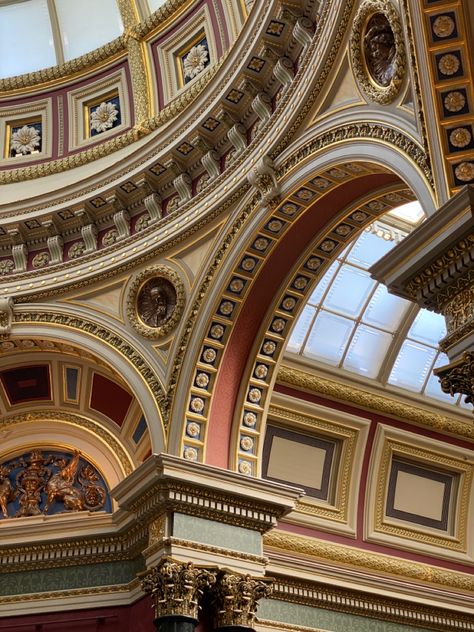 National Gallery London Aesthetic, Art Gallery London, London Art Gallery, National Gallery London, Beer Box, Art Alevel, London Interior, The Mighty Thor, London Aesthetic