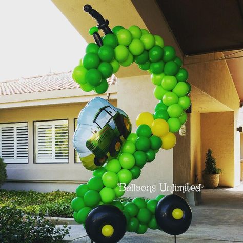 Country kids love their tractors John Deere Green!  Happy Birthday!  #johndeere #2 #balloonsculptures #bignumbers #green #tractor #tractors #balloonsunlimitedlodi #balloonsunlimited #countrykids #visitlodi #balloonmagazine #lodichamber #lodichamberofcommerce #balloons #balloonbitch4balloonsunlimited Number 2 Cakes, Green Happy Birthday, Farm Themed Birthday Party, Cow Birthday, Tractor Birthday, Country Kids, Balloon Sculptures, Birthday Cake Kids, Balloon Arch