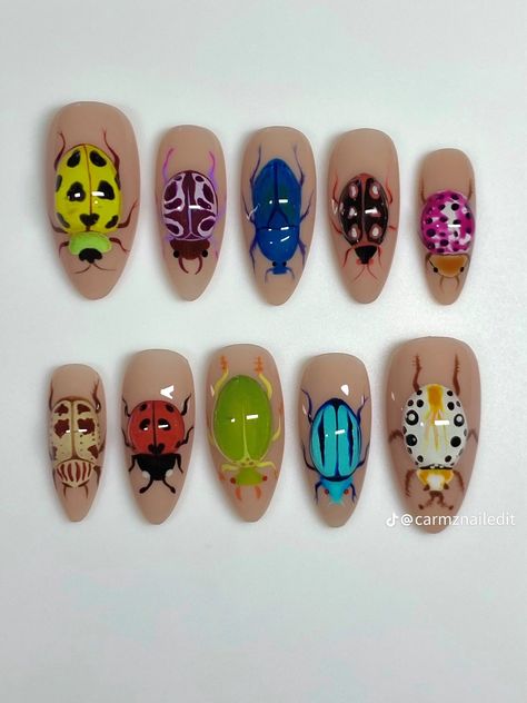 3d Bug Nails, Beetle Nail Art, Beetle Nails, Bug Nail Art, Ninja Turtle Nails, Cosmo Nails, Bug Nails, Turtle Design, Simple Nail