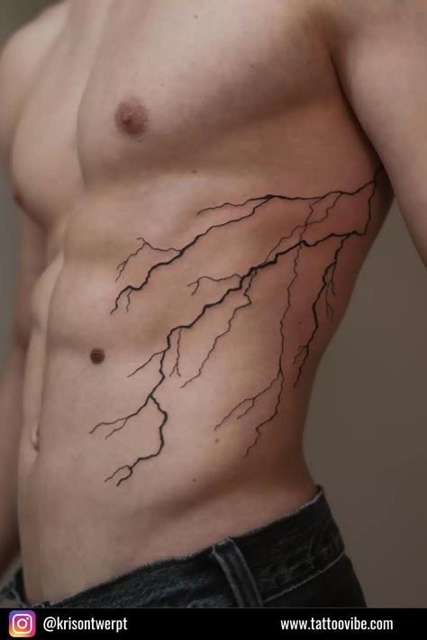 Tattoo Costillas, Blitz Tattoo, Abdomen Tattoo, Herren Hand Tattoos, Rib Tattoos For Guys, Storm Tattoo, Lightning Bolt Tattoo, Common Tattoos, Lightning Tattoo