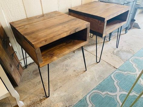 Living Room Rectangle, Farmhouse Table Legs, Industrial Side Table, Modern Farmhouse Table, Farmhouse Side Table, Diy Farmhouse Table, Side Table Decor, Diy Nightstand, Diy End Tables