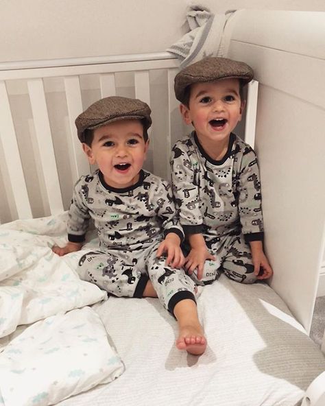 Twin Baby Boys, Twin Life, Twin Boys, December 4, Twin Brothers, Flat Cap, Twin Babies, Kids Pictures