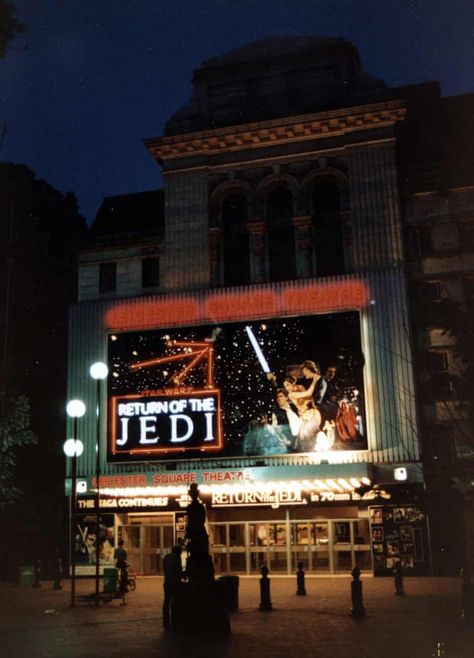 Vintage Movie Theater, Movie Marquee, Majestic Theatre, Classic Star Wars, Jabba The Hutt, Star Wars 1977, Return Of The Jedi, Leicester Square, Star Wars Film