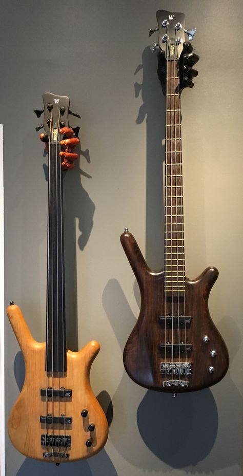 Warwick Bass Guitar, Bass Playing, Warwick Bass, Instruments Guitar, Custom Bass Guitar, Music Instruments Guitar, Custom Bass, Electric Guitar Design, Guitar Electric