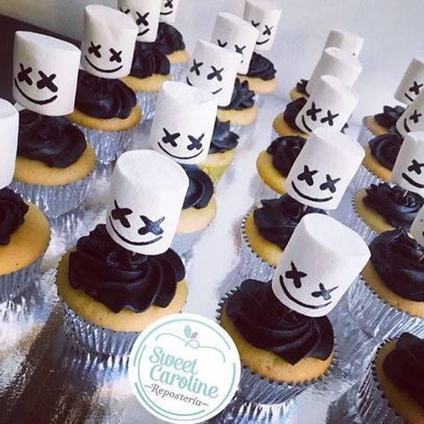 Mash Mello, Dj Marshmello Party Ideas, Marshmello Cake, Dj Marshmello, Lego Birthday Cake, Fortnite Party, Fortnite Birthday, Batman Birthday Party, Boy Birthday Party Themes