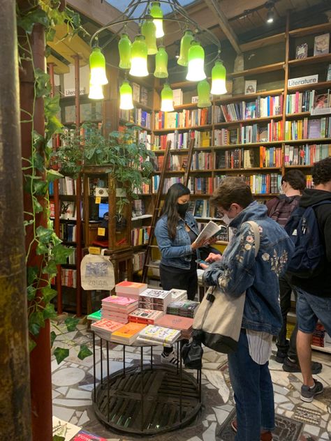 Bookstore Layout, European Bookstore, Bookstore And Coffee Shop Aesthetic, Paris Bookstore, England Bookstore Aesthetic, Village Bookshop, Europe Bookstore, Shakespeare And Company Paris, Shakespeare And Co Bookstore Paris