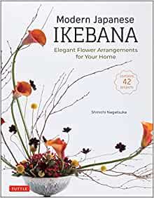 I can't wait to get this book! Modern Japanese Ikebana: Elegant Flower Arrangements for Your Home (Contains 42 Projects) Elegant Flower Arrangements, Japanese Floral Design, Ikebana Arrangements, Ikebana Flower Arrangement, Design Basics, Modern Flower Arrangements, Modern Japanese, Beautiful Flower Arrangements, Modern Flower